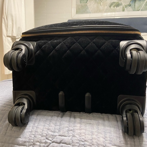 Coco Case Rolling Trolley Quilted Velvet - Picture 15 of 16